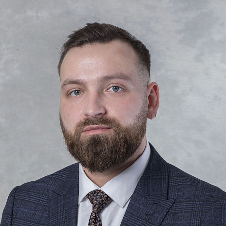 Андрей Романов